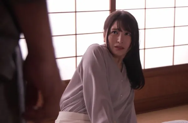 phim sex học sinh vú to Con trai bị rối loạn cương dương nên bố Anh xã đã cơ hội dí người yêu của con trai mang bầu